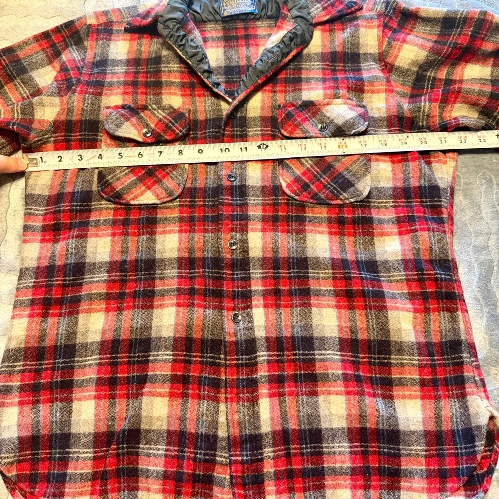 Vintage Pendleton Men’s Shirt XL Red/Blue/Gray Pure Virgin Wool 70s Made‎ In USA